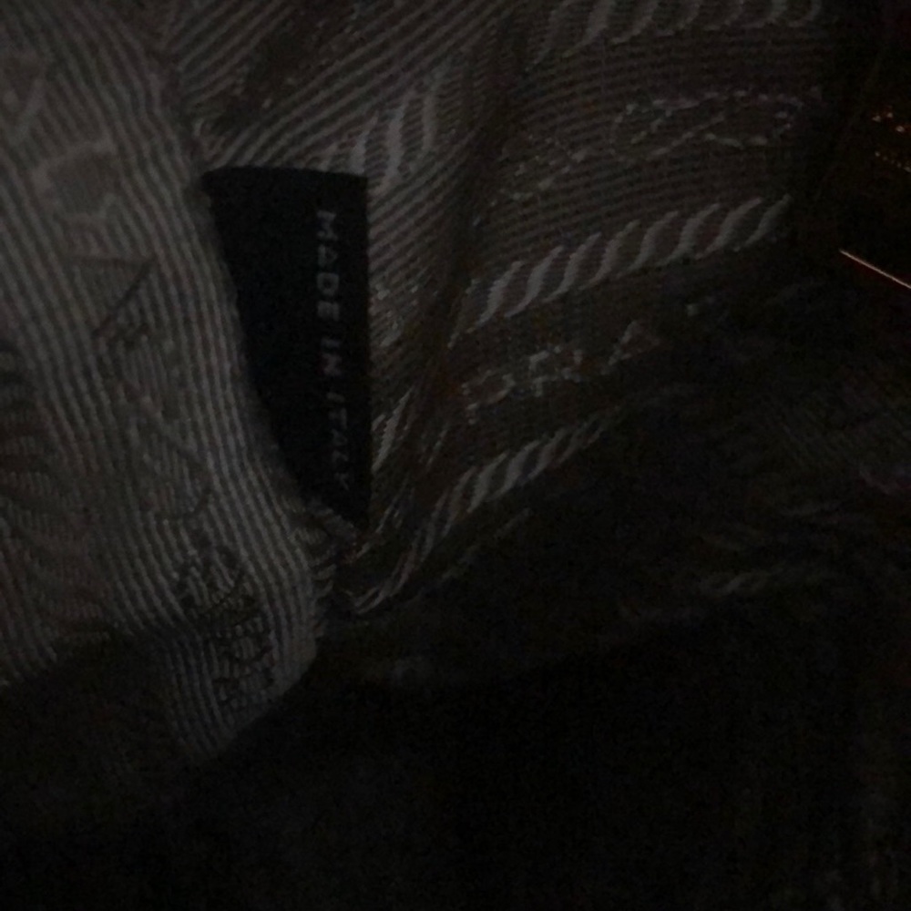 Prada Yellow Saffiano Vernice Tote Ananas - Picture 4 of 7